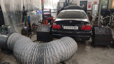 Подвесной компьютерный шкаф Промышленный компьютерный шкаф (24"-32")